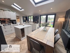 Open Plan kitchen- click for photo gallery